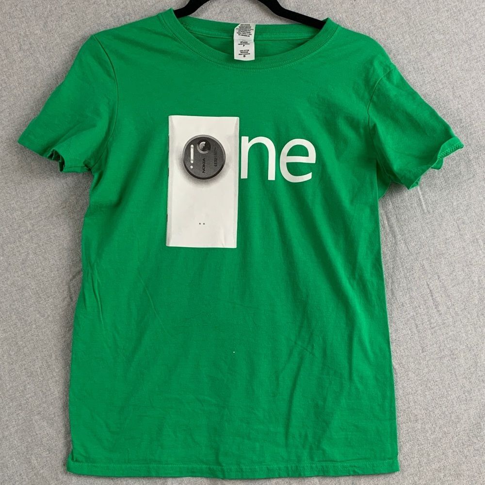 MICROSOFT GUILDAN | SMALL MEN / VTG MICOSOFT ONE SS T SHIRT | GREEN WHITE NOKIA